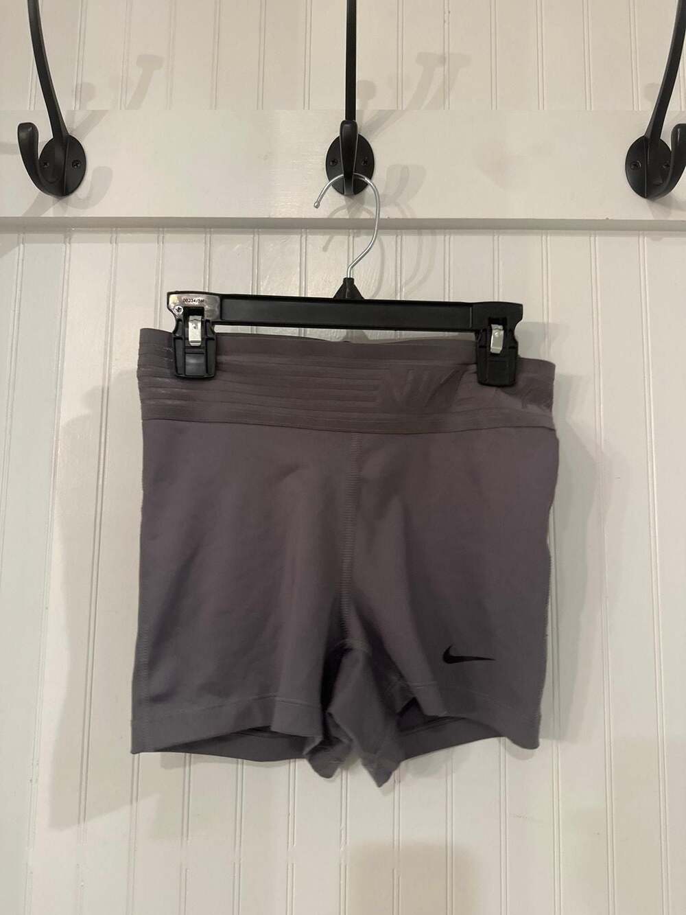 Nike Dri-FIT Women's Athletic Shorts Running Activewear Size XS, Gray